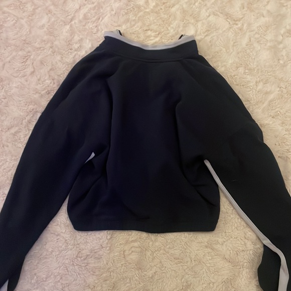 Hollister Cropped Half Zip Sweatshirt | L - Picture 4 of 5